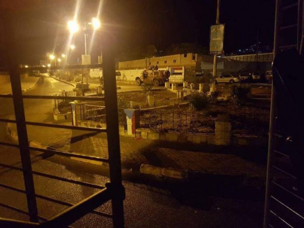عدن.. انتشار عسكري حول مقار حكومية وفرض إجراءات مشددة في محيطها