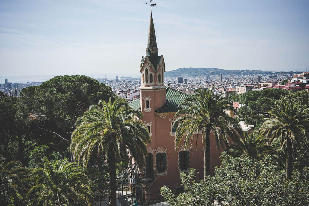 Private gaudí bike tour with a local. Barcelona Gaudi Tour Tips To See Five Famous Masterpieces On Your Own