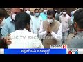 Davanagere DC Mahantesh Bilagi Visits District Covid-19 Hospital | Public TV