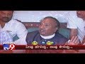 Neevu Heliddu Naavu Keliddu: Eshwarappa Challenges Siddaramaiah