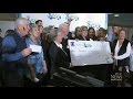 26 family members, 2 friends share $60M Lotto Max jackpot