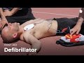 Learn first aid gestures: Learn how to use a defibrillator