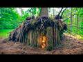 Building a Сozy Shelter Under an Oak Root. Survival, Bushcraft