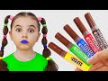 Nick and Poli plays with toy cosmetics