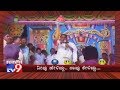 Neevu Heliddu Naavu Keliddu: MLA's Kurukshetra Performance on Stage