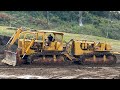 Browsing the Coolest Heavy Equipment show ever! Double D9s, Scrapers, Graders, Dozers and more! 