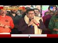 ठाण्यात मनसेच्या दहीहंडीला Raj Thackeray यांची हजेरी; राज ठाकरेंच्याकडून गोविंद पथकाचे कौतुक