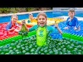 Vania Mania Four Colors Water Balloons Challenge
