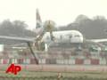 Raw Video: Heathrow Emergency Landing