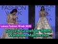 Lakme Fashion Week 2020: Divya Khosla ने Gracefully संभाला Wardrobe Malfunction
