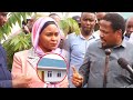 MZABUNI ALIYESAMBAZA MABATI FEKI, NAIBU WAZIRI TAMISEMI (ELIMU) AAGIZA AKAMATWE ARUDISHE PESA