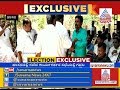 Congress Workers Fight In front Of HD Revanna During Campaign In Hassan