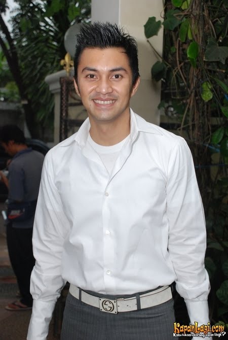Amanda sendiri bukanlah putri kandung anjas dan dian, melainkan anak angkat yang di asuh oleh pasangan selebriti. Zazabuki Just Another Wordpress Com Site Laman 2