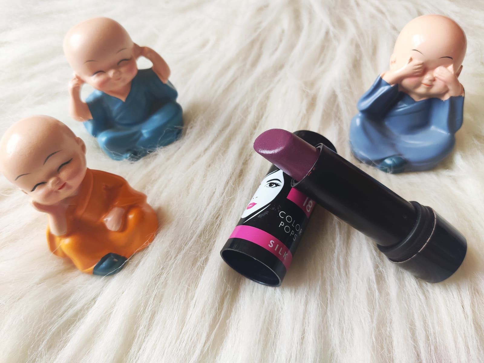 elle 18 color pops silk lipstick